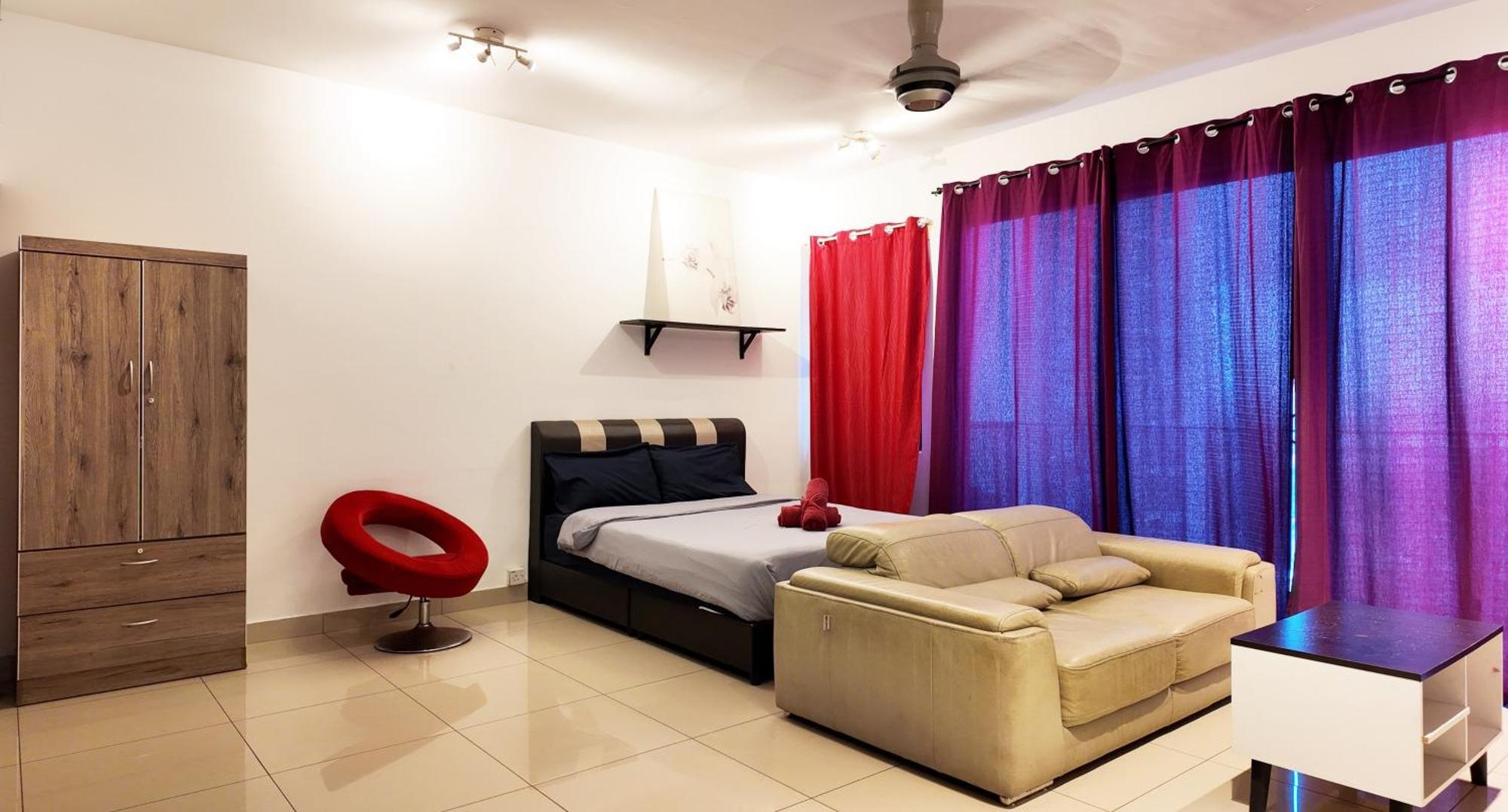 Unit@trefoil Setia Apartment